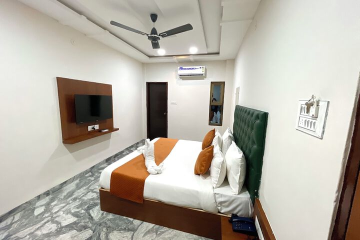 Room 19 of 29