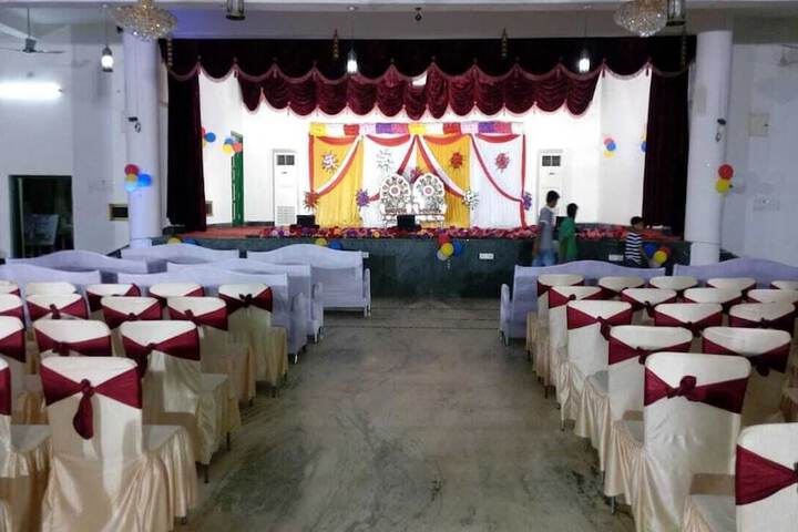 Ballroom/Hall 19 of 32
