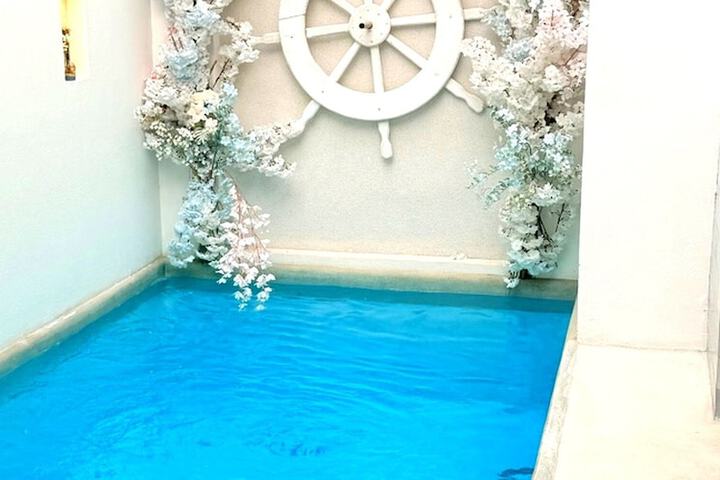 Pool 120 of 144
