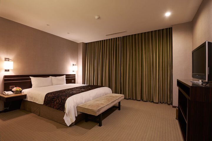 Room 14 of 72