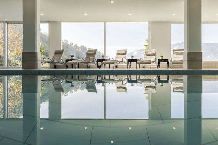 Pool 12 of 29