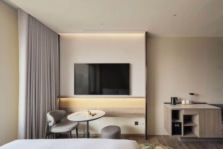 Room 17 of 62