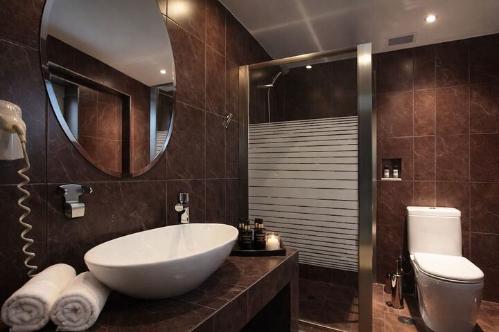 Bath Interior