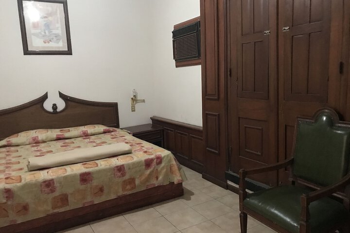 Room 12 of 21