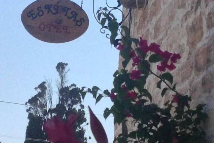 Hotel Entry