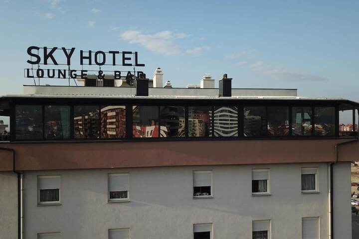 Hotel 64 of 65