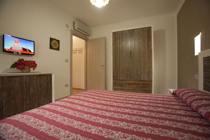 Room 9 of 62