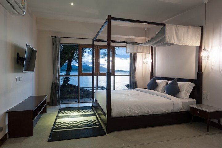 Room 70 of 148