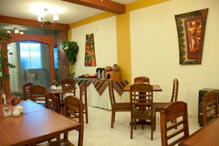 Dining 16 of 22