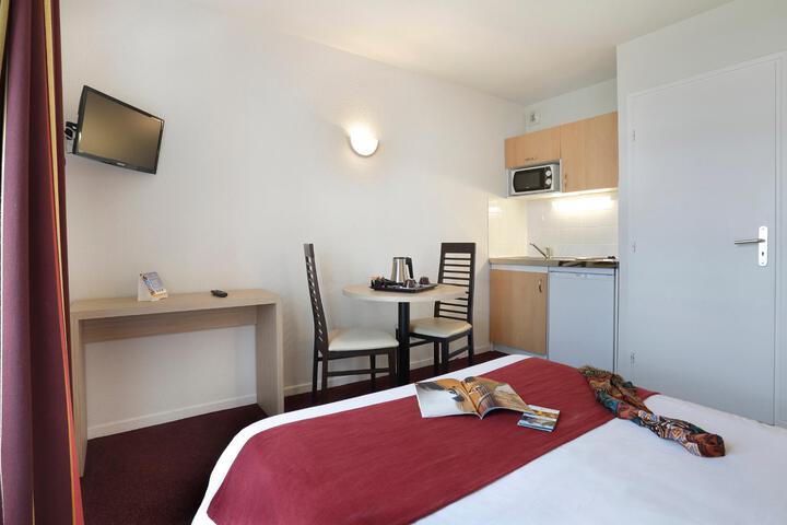 Room 16 of 18