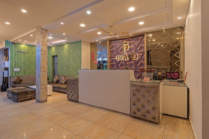 Hotel Interior 6 of 32