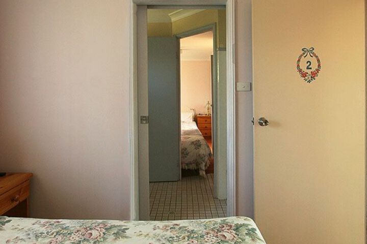 Room 63 of 177