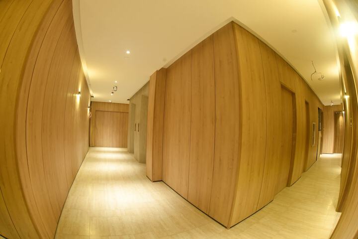 Ballroom/Hall 44 of 55