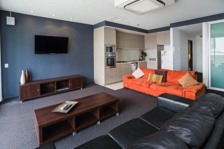 Room 3 of 6