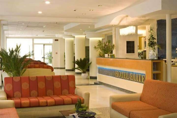 Hotel Lobby