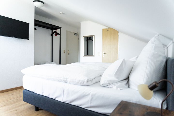 Room 21 of 45