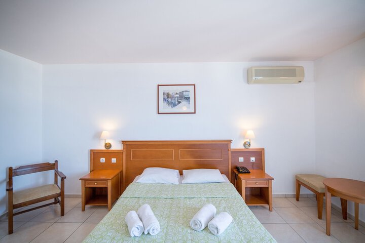 Room 10 of 51