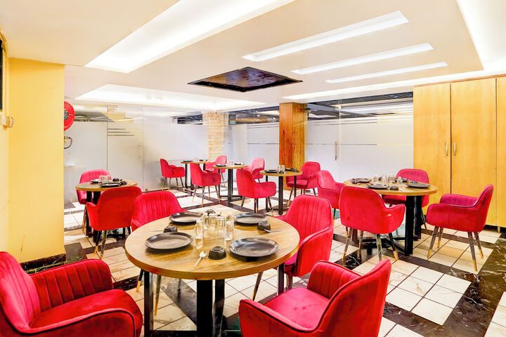 Dining 57 of 65