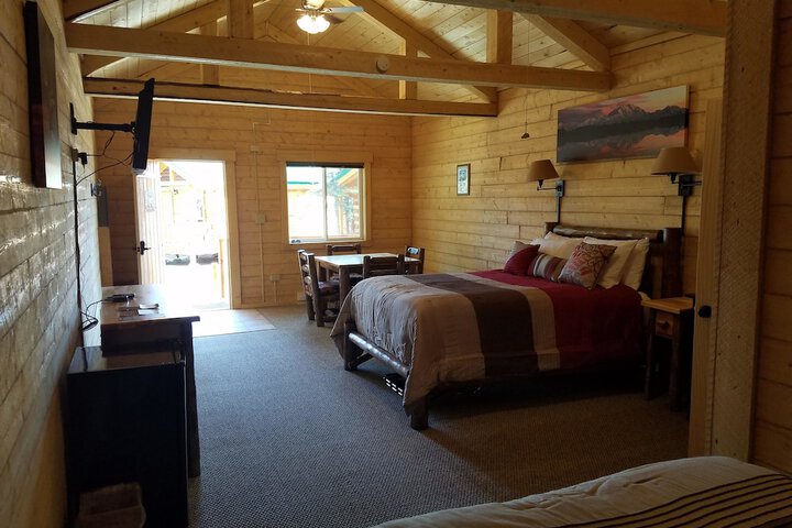 Room 42 of 77
