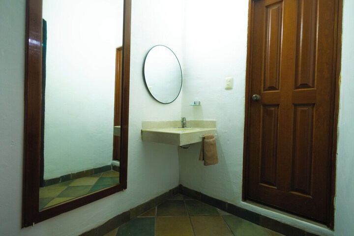 Room 51 of 82