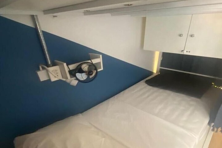 Room 18 of 71