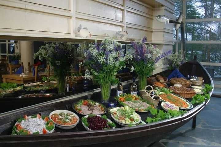 Dining Photos
