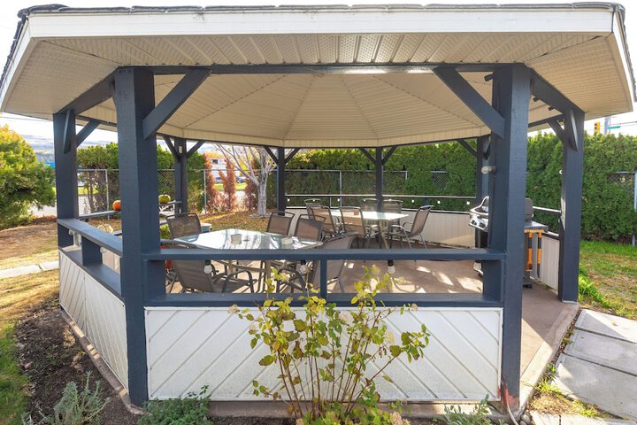Terrace/Patio 8 of 14
