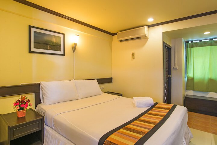 Room 30 of 73