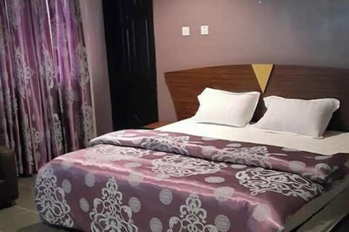 Room 3 of 26