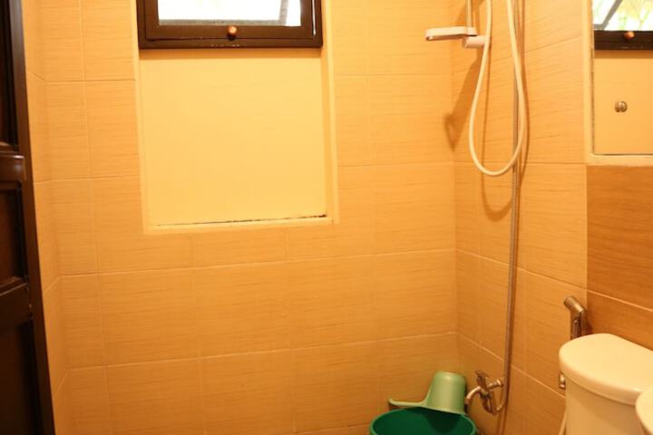 Room 63 of 91