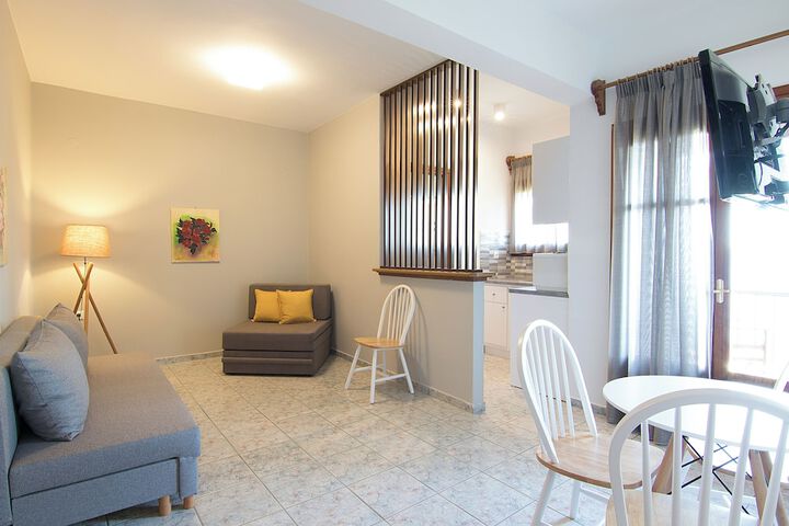 Room 14 of 39