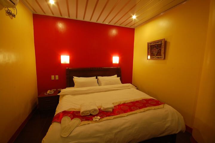 Room 9 of 70