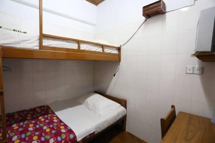 Room 26 of 63