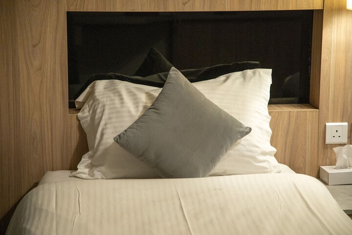 Room 4 of 14