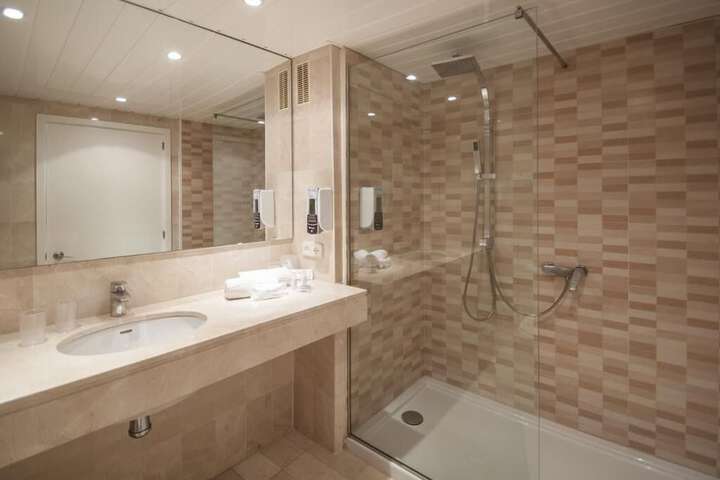 Clean Restrooms