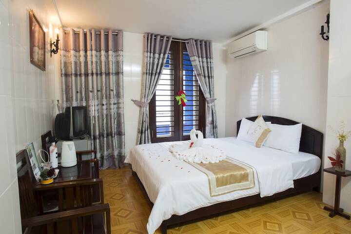 Room 21 of 38
