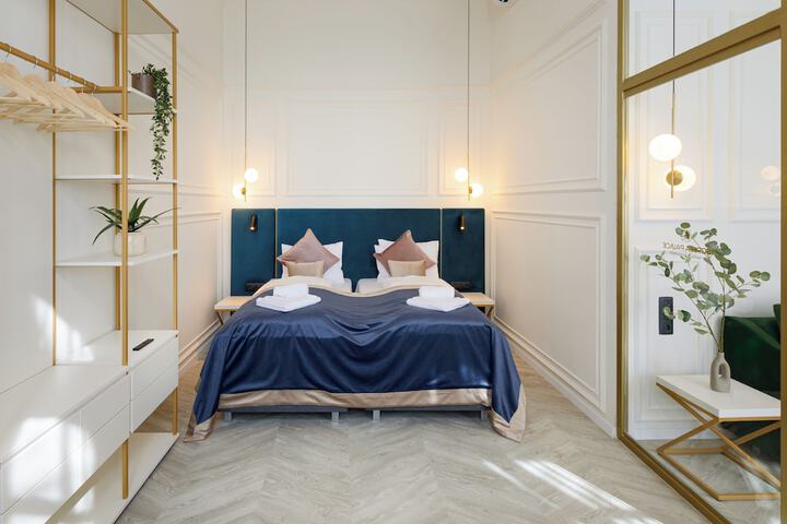 Room 45 of 97