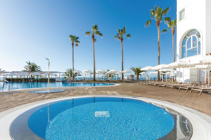 Pools & Facilities