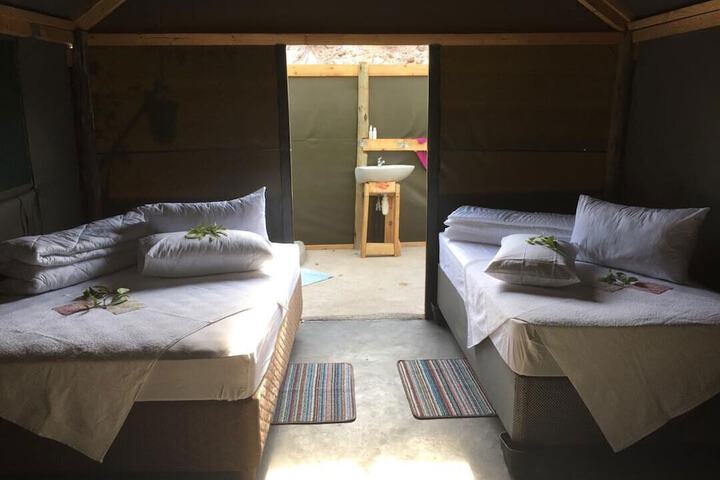 Room 5 of 28