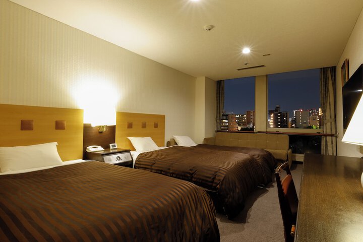 Room 17 of 53
