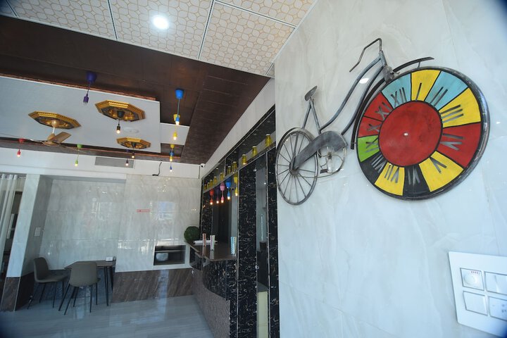 Room 16 of 28