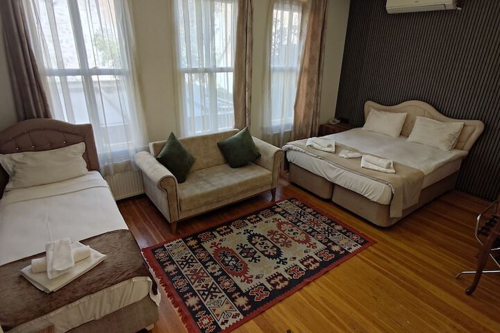 Room 29 of 104