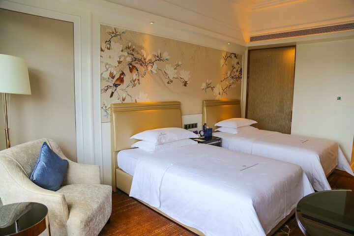 Room 20 of 101