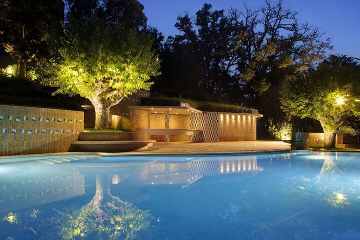 Pool 109 of 161