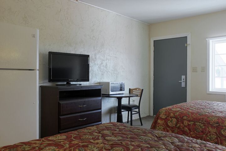 Room 13 of 20