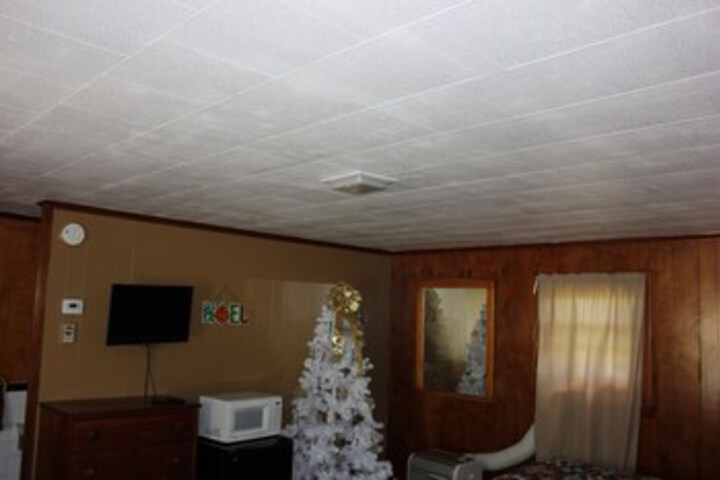Room 118 of 140