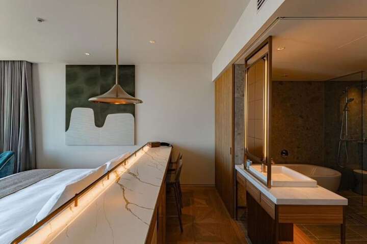 Room 41 of 190