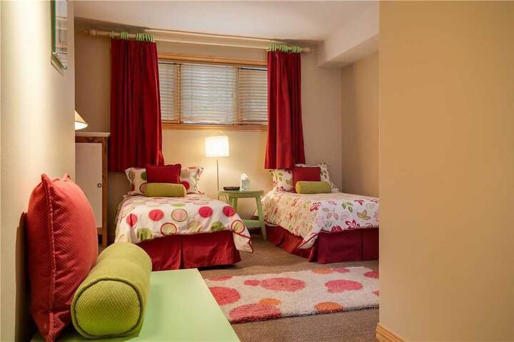 Ironwood by the Creek 4 Br Townhouse in Steamboat Springs, CO