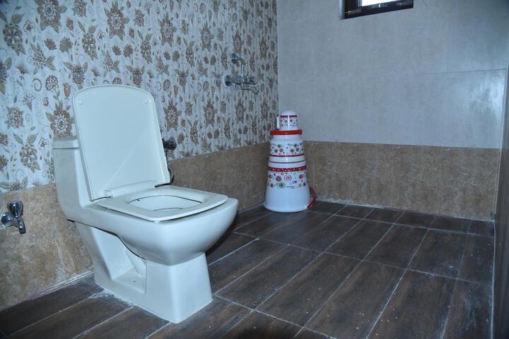 Room 23 of 39