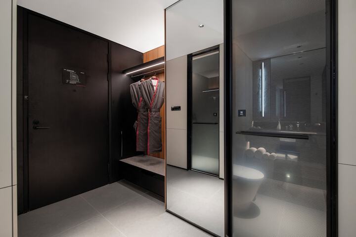 Room 31 of 70